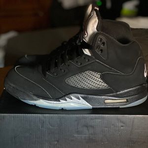 Jordan Black Metallic 5s. Worn 3X. Men 12 w/ box.
